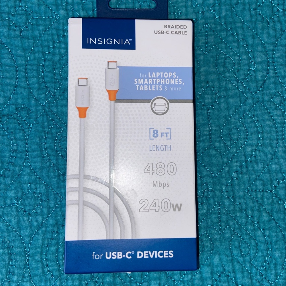 Insignia Braided USB-C Cable 8ft